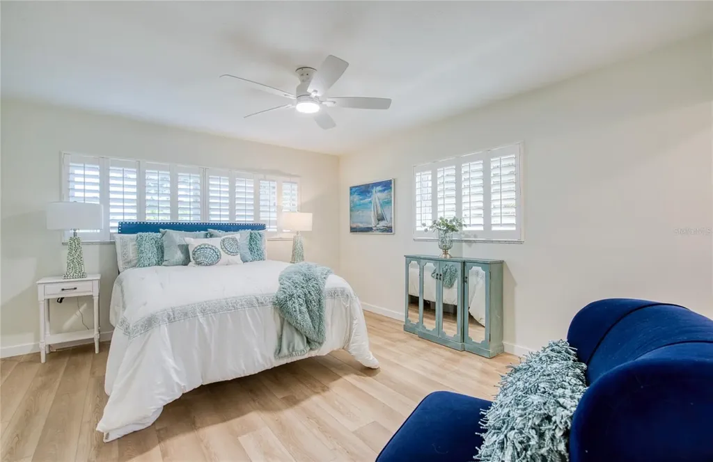 662 Villagrande Avenue S St Petersburg FL 33707