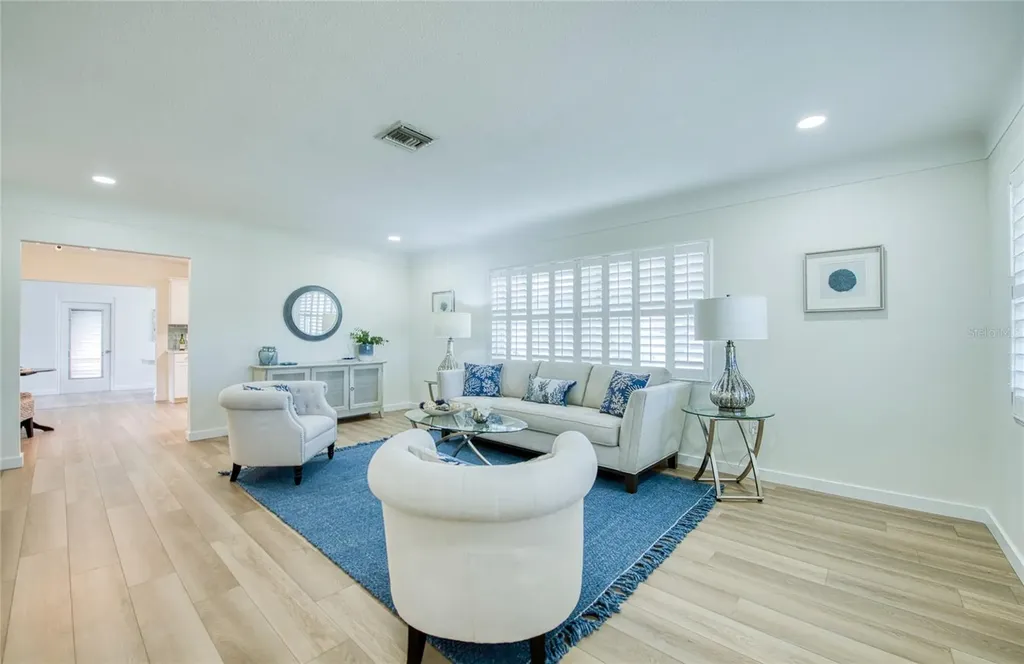 662 Villagrande Avenue S St Petersburg FL 33707