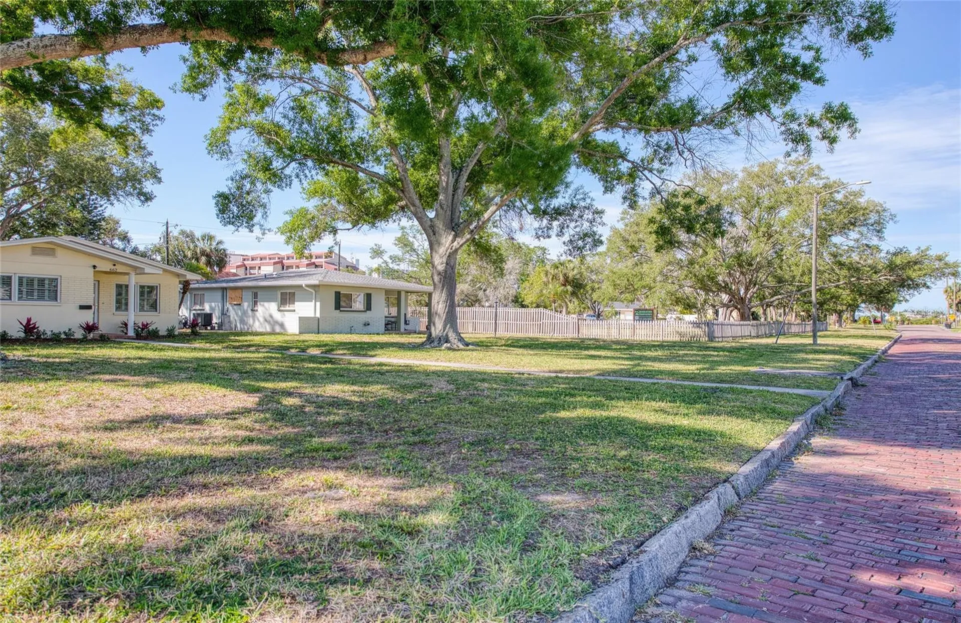 662 Villagrande Avenue S St Petersburg FL 33707