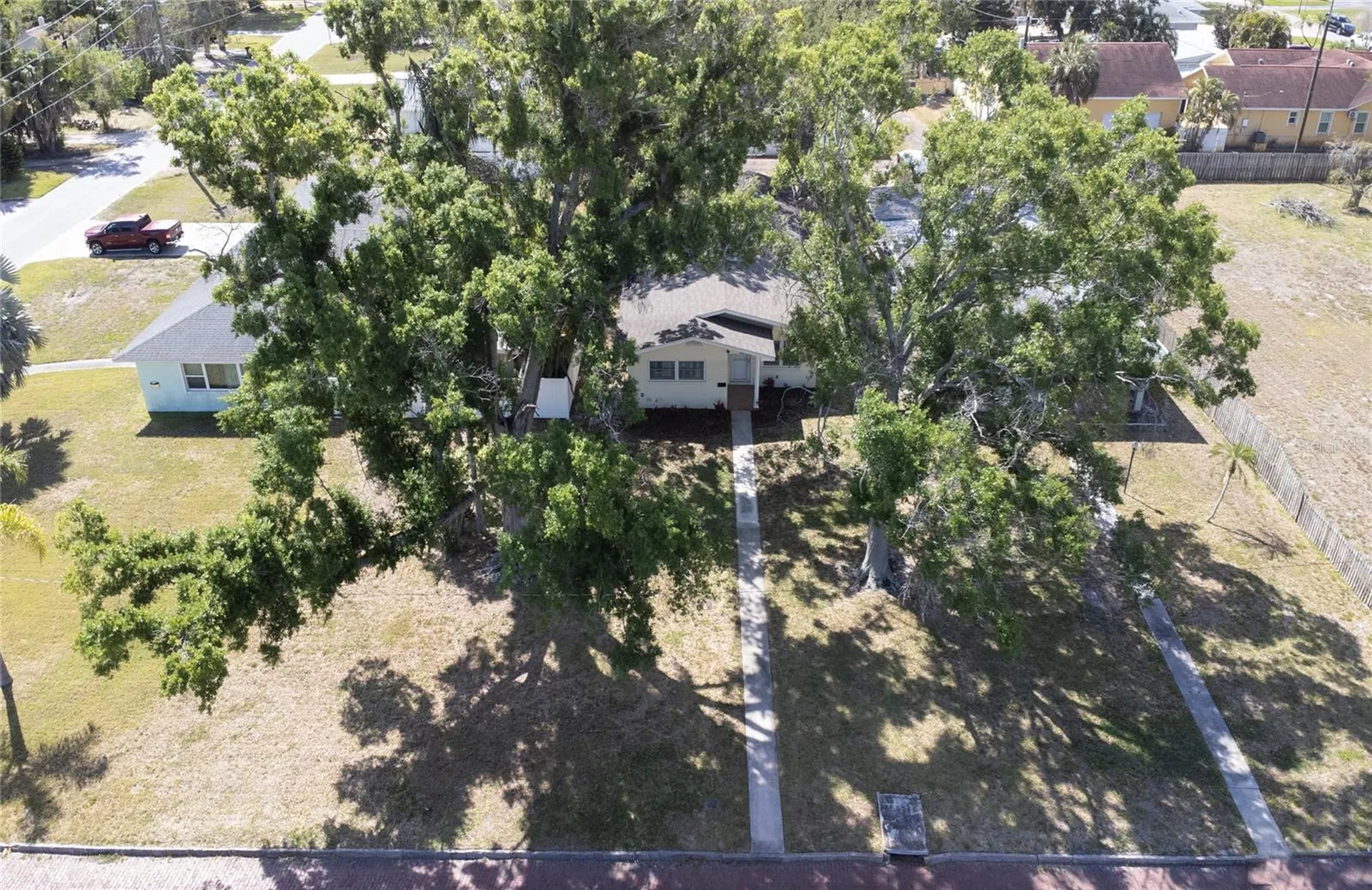 662 Villagrande Avenue S St Petersburg FL 33707