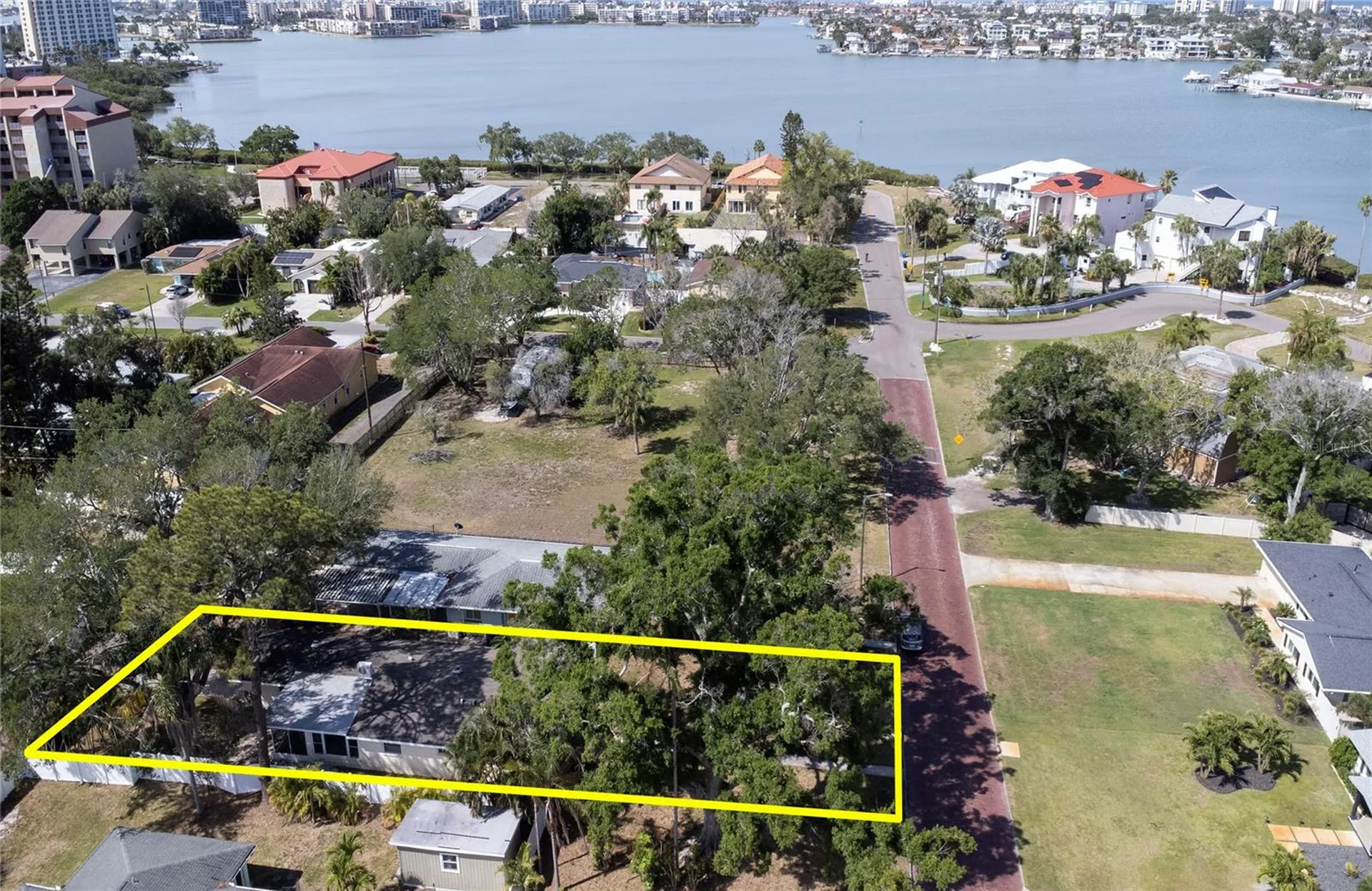 662 Villagrande Avenue S St Petersburg FL 33707
