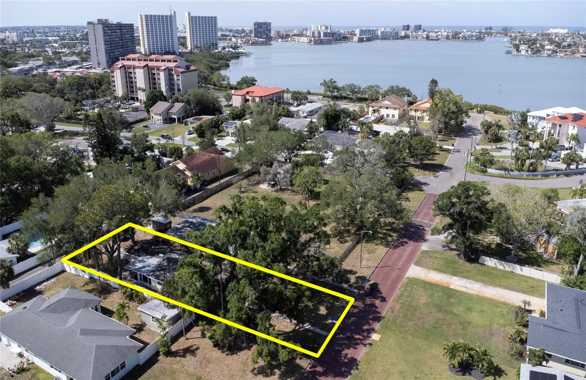 662 Villagrande Avenue S St Petersburg FL 33707