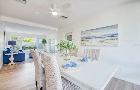 662 Villagrande Avenue S St Petersburg FL 33707
