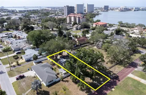 662 Villagrande Avenue S St Petersburg FL 33707