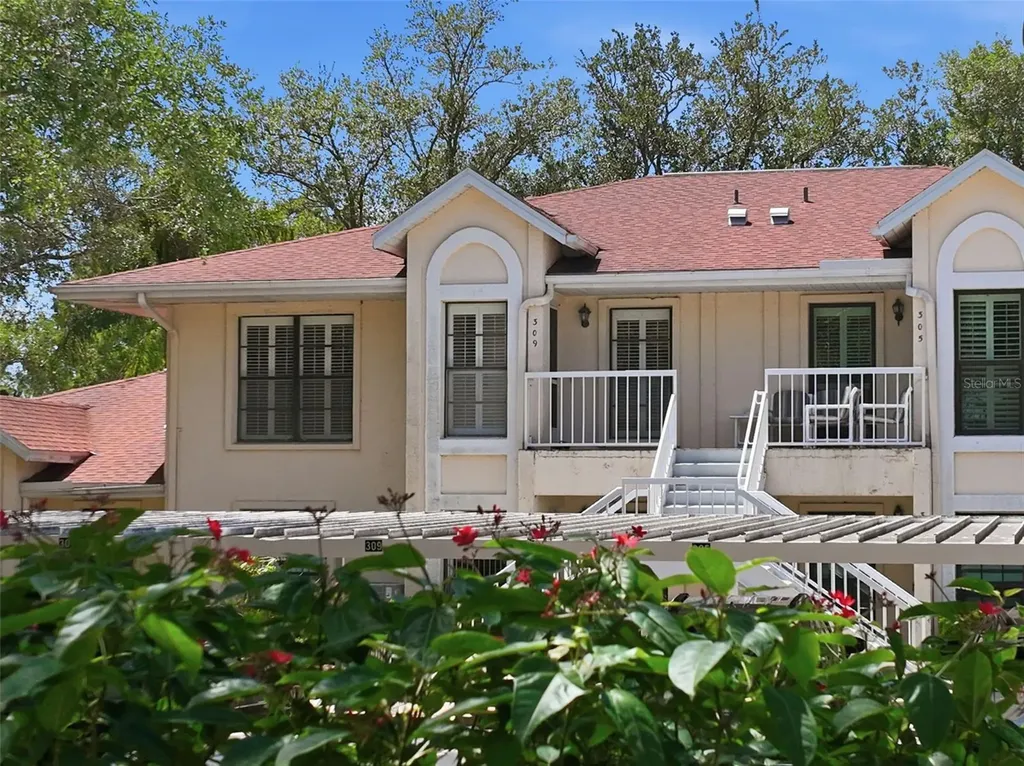 309 Knottwood Court Sun City Center FL 33573