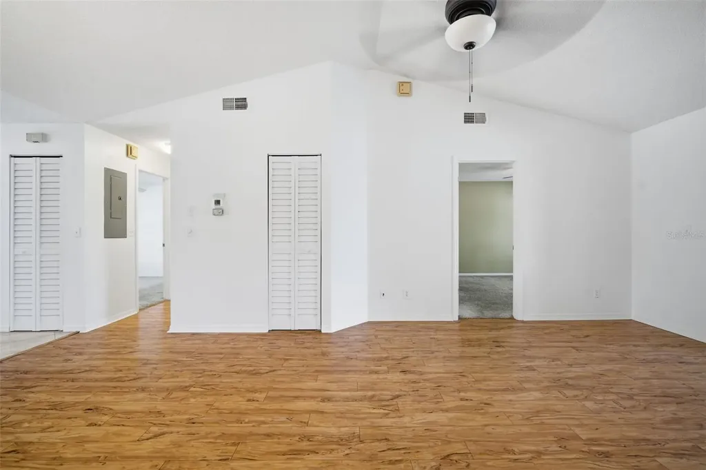 309 Knottwood Court Sun City Center FL 33573