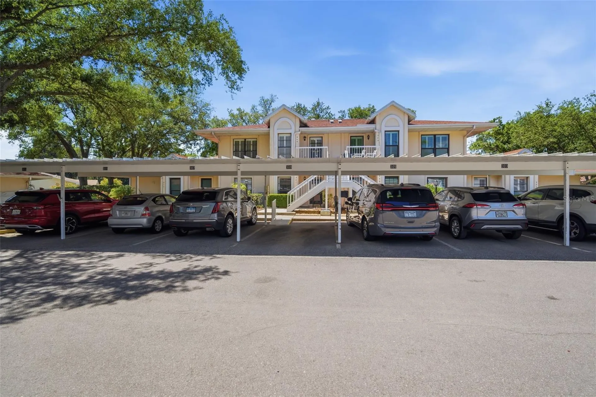 309 Knottwood Court Sun City Center FL 33573