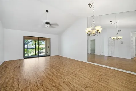 309 Knottwood Court Sun City Center FL 33573