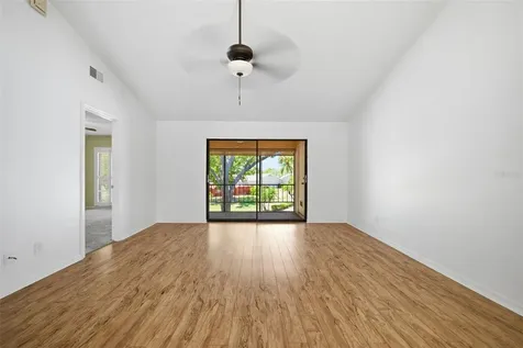309 Knottwood Court Sun City Center FL 33573