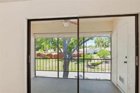 309 Knottwood Court Sun City Center FL 33573