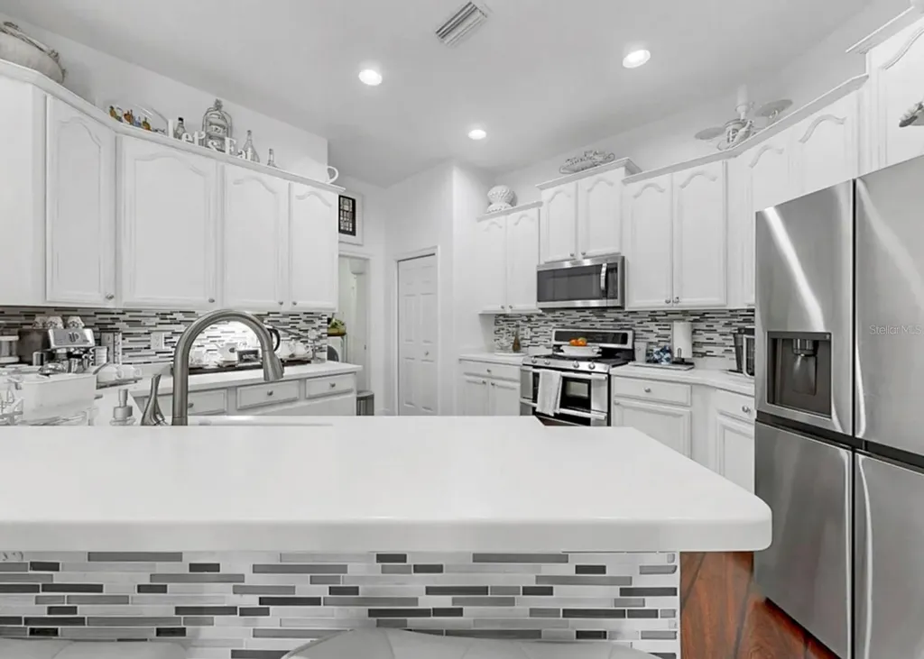420 Manns Harbor Drive Apollo Beach FL 33572