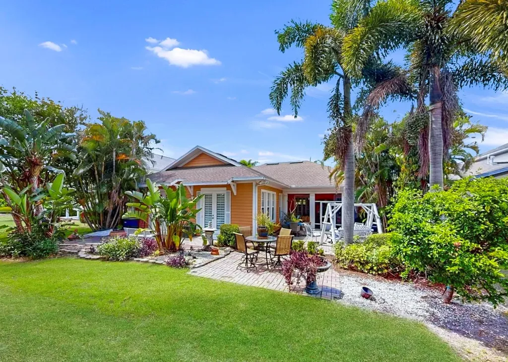 420 Manns Harbor Drive Apollo Beach FL 33572