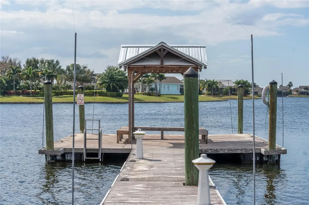 420 Manns Harbor Drive Apollo Beach FL 33572