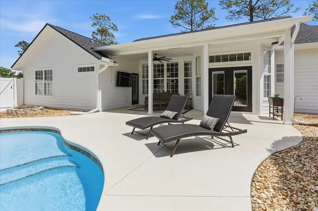 20744 NW 252nd Street High Springs FL 32643