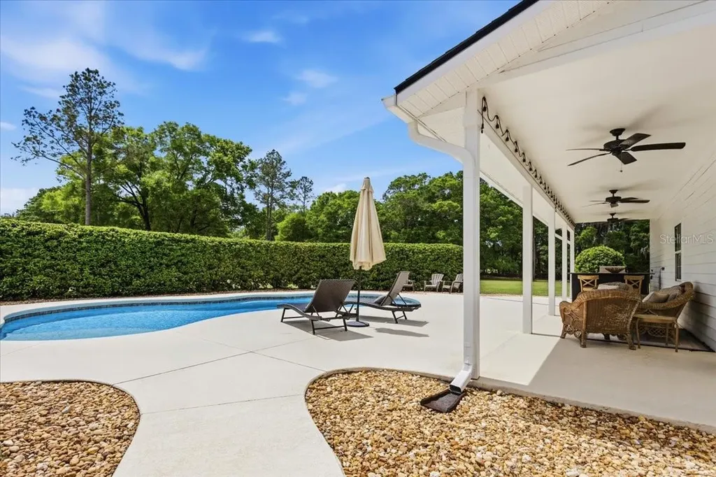 20744 NW 252nd Street High Springs FL 32643