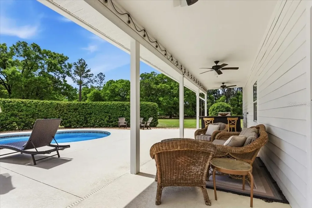 20744 NW 252nd Street High Springs FL 32643