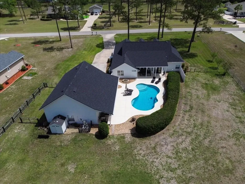20744 NW 252nd Street High Springs FL 32643
