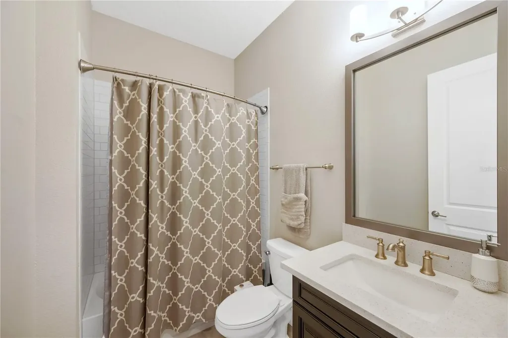 3034 Christophers Watch Lane Ruskin FL 33570