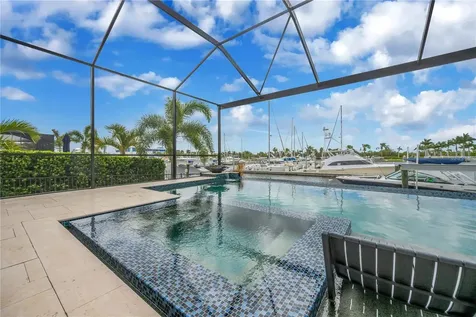 3034 Christophers Watch Lane Ruskin FL 33570