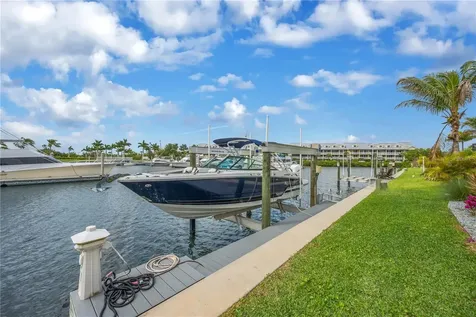 3034 Christophers Watch Lane Ruskin FL 33570