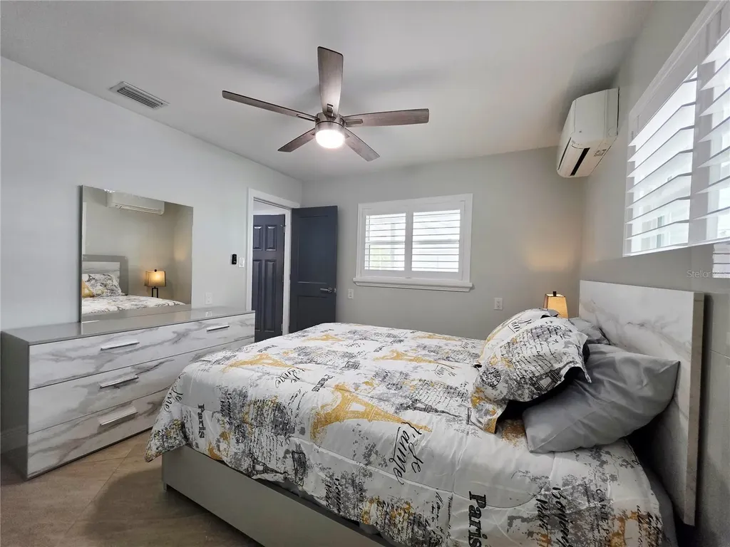 3435 Overlook Drive NE St Petersburg FL 33703