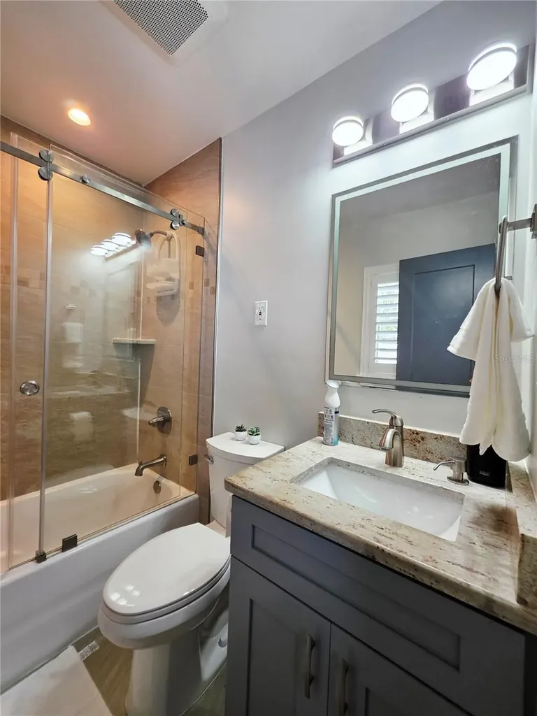 3435 Overlook Drive NE St Petersburg FL 33703