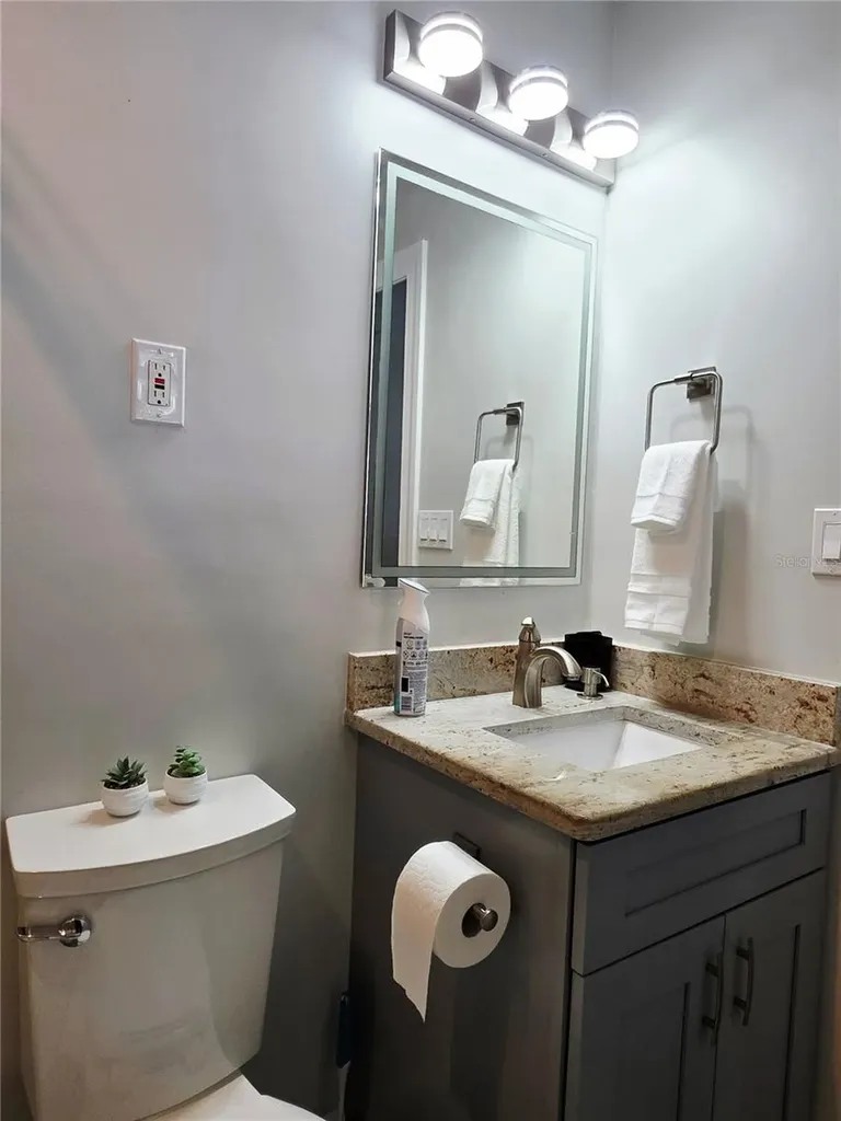 3435 Overlook Drive NE St Petersburg FL 33703