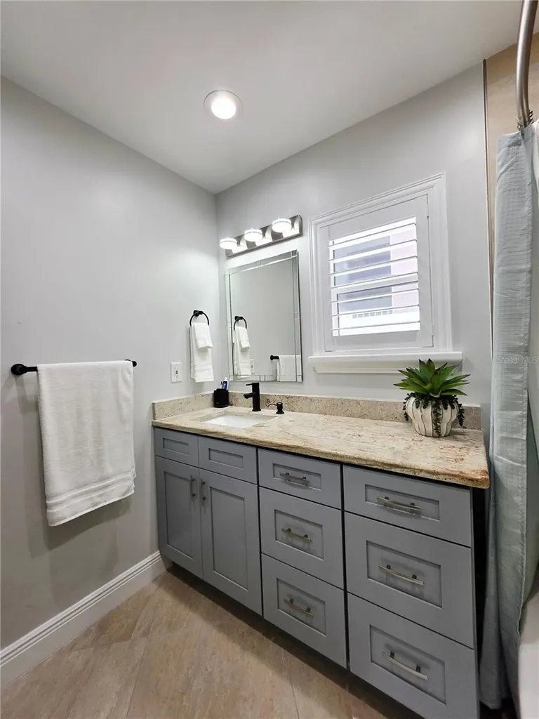 3435 Overlook Drive NE St Petersburg FL 33703