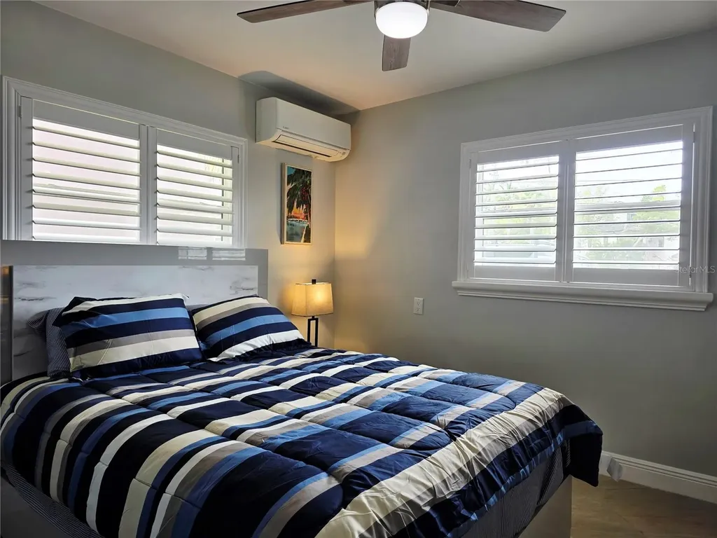 3435 Overlook Drive NE St Petersburg FL 33703