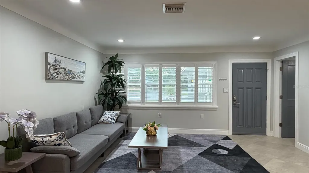 3435 Overlook Drive NE St Petersburg FL 33703