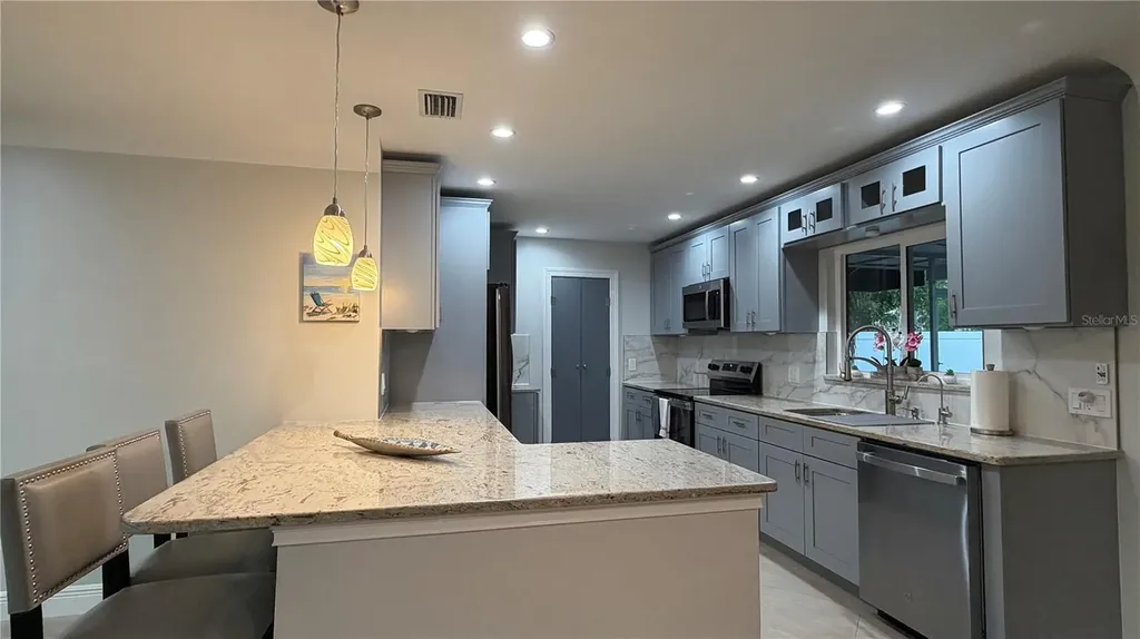 3435 Overlook Drive NE St Petersburg FL 33703
