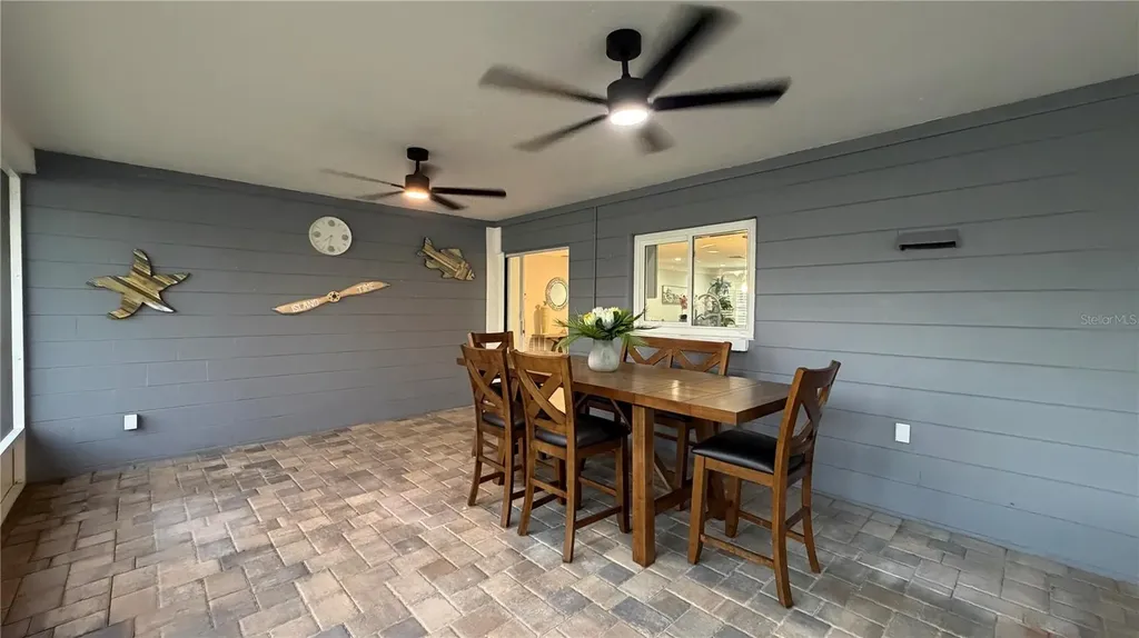 3435 Overlook Drive NE St Petersburg FL 33703