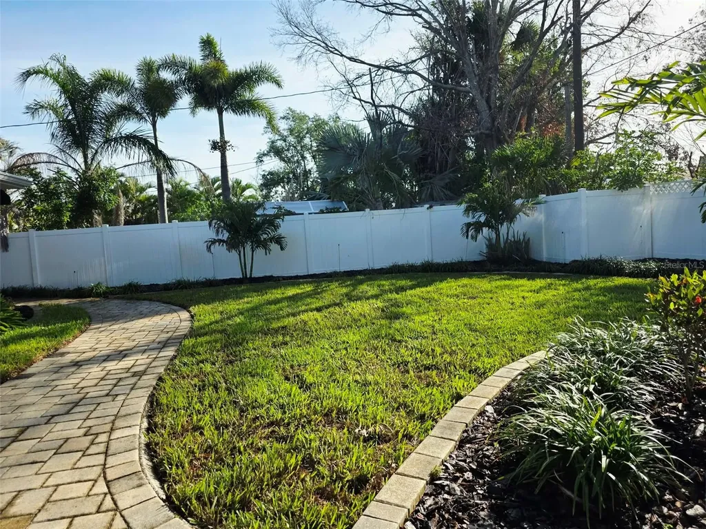3435 Overlook Drive NE St Petersburg FL 33703
