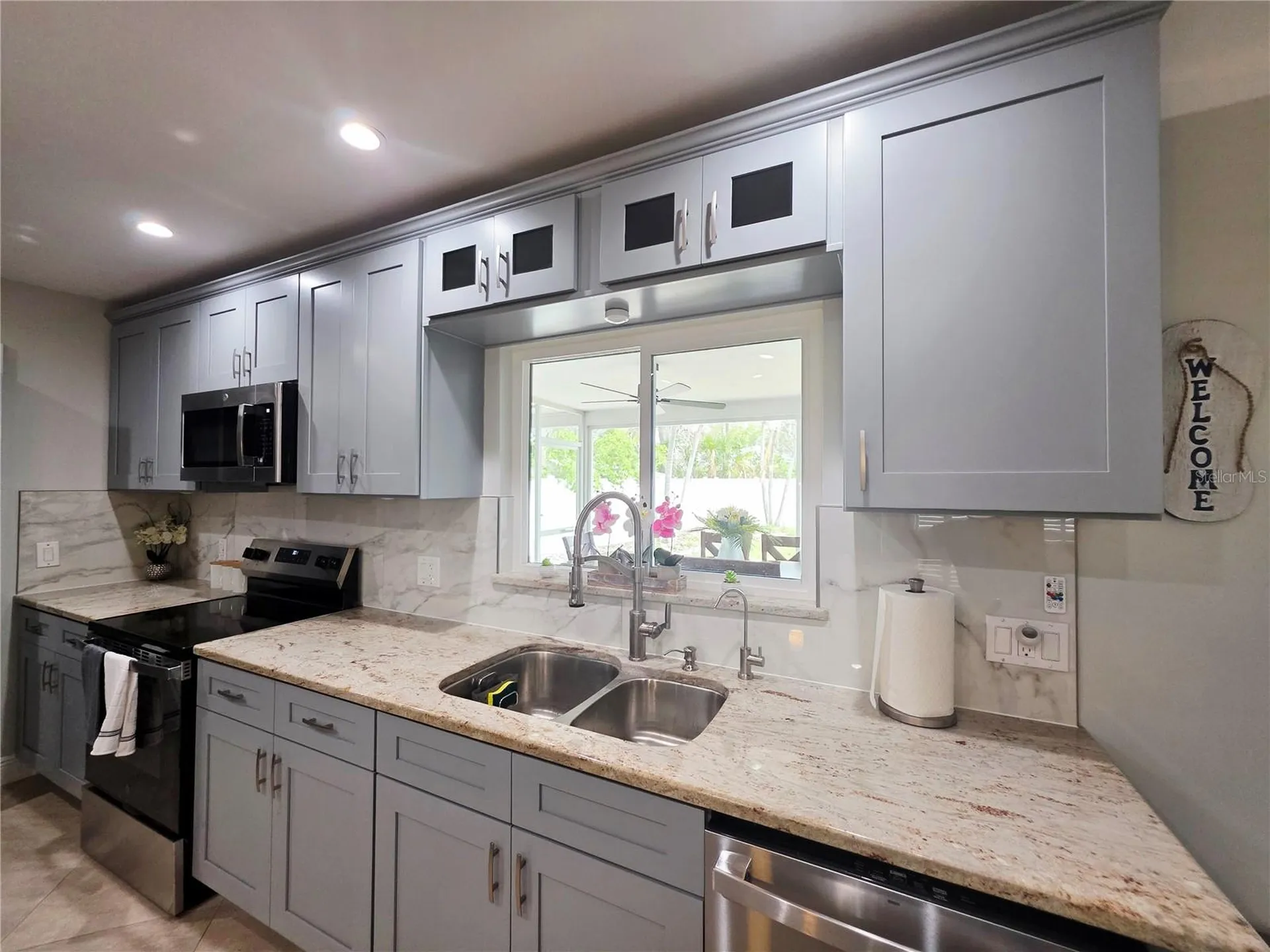 3435 Overlook Drive NE St Petersburg FL 33703