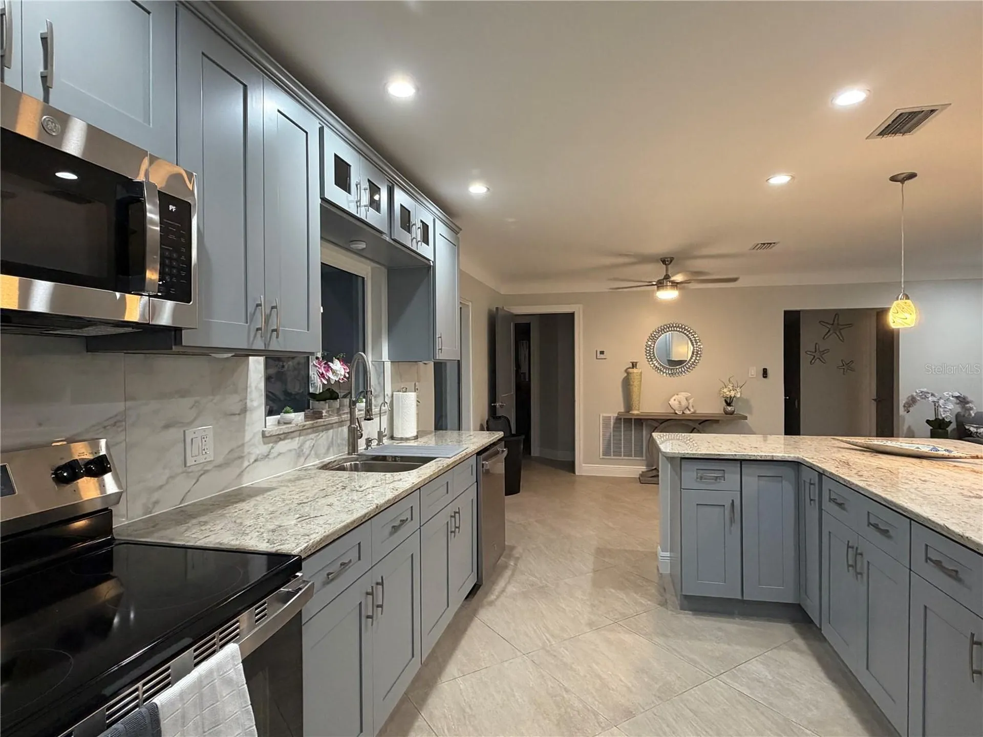 3435 Overlook Drive NE St Petersburg FL 33703