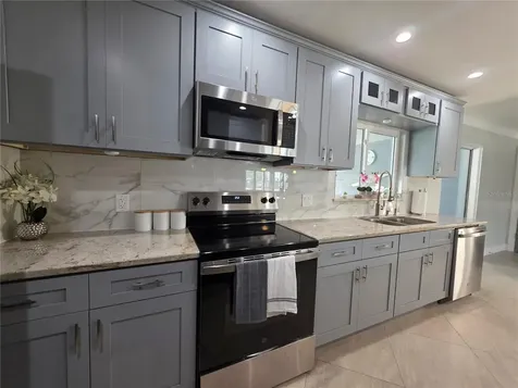 3435 Overlook Drive NE St Petersburg FL 33703