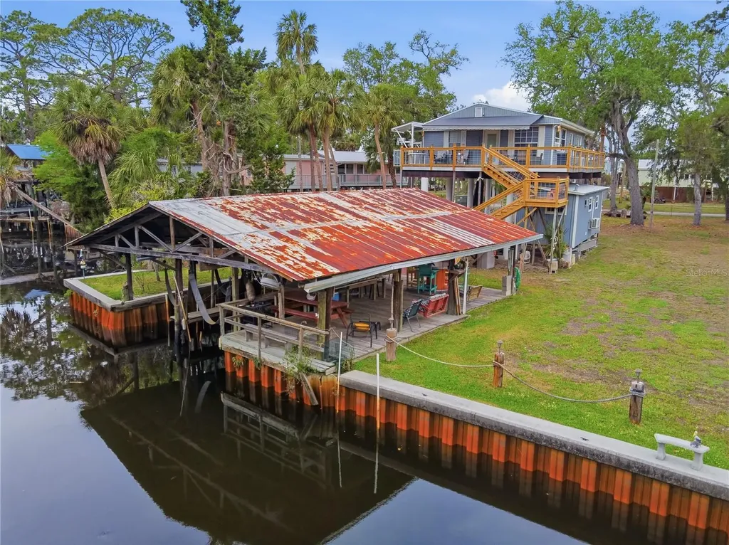 547 SE 205th Street Suwannee FL 32692