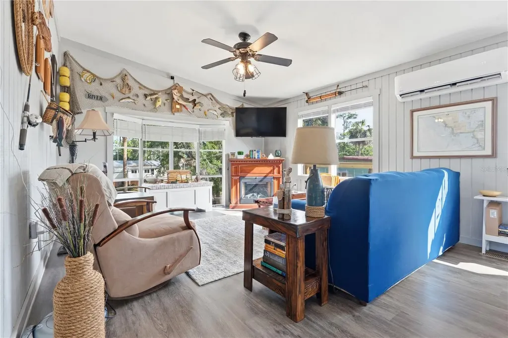 547 SE 205th Street Suwannee FL 32692