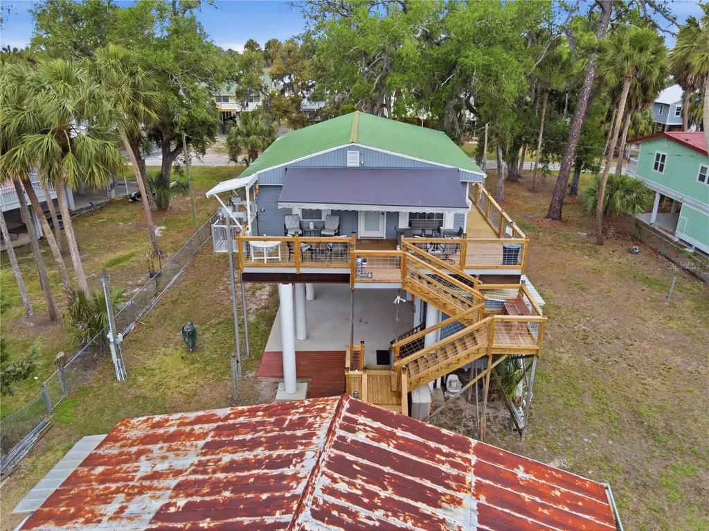 547 SE 205th Street Suwannee FL 32692