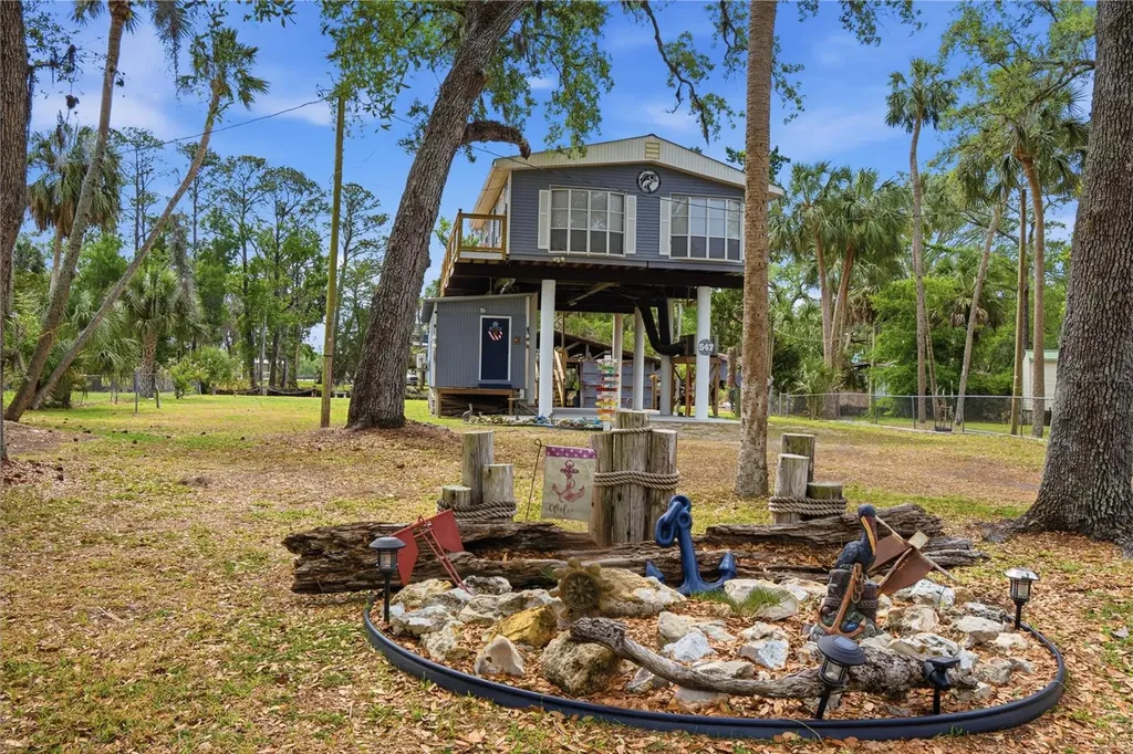 547 SE 205th Street Suwannee FL 32692