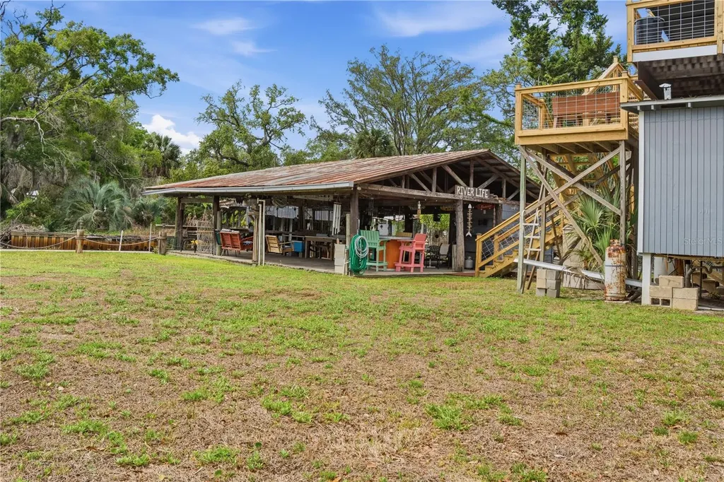 547 SE 205th Street Suwannee FL 32692