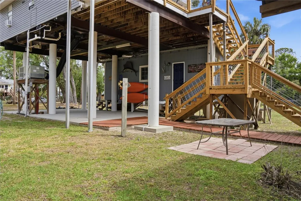 547 SE 205th Street Suwannee FL 32692