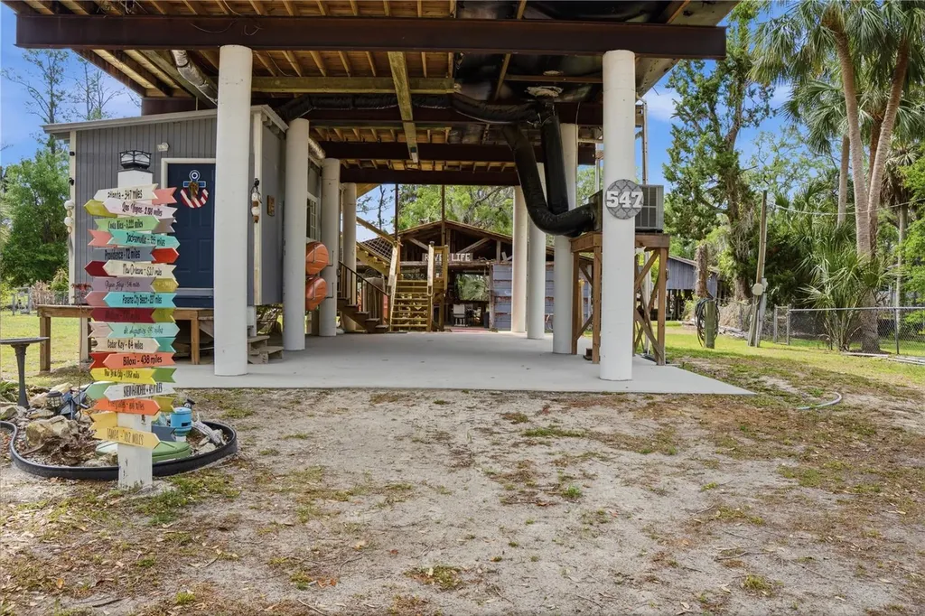547 SE 205th Street Suwannee FL 32692