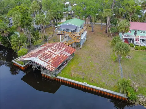 547 SE 205th Street Suwannee FL 32692