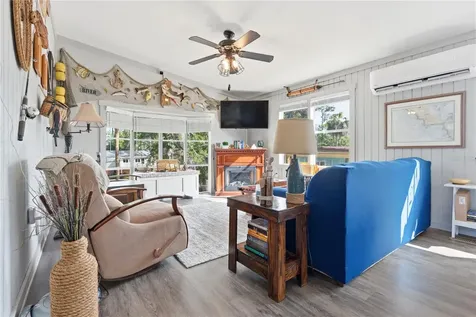 547 SE 205th Street Suwannee FL 32692