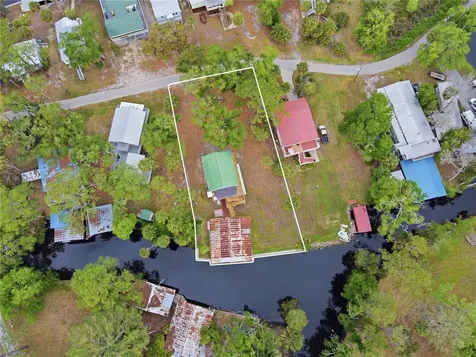 547 SE 205th Street Suwannee FL 32692
