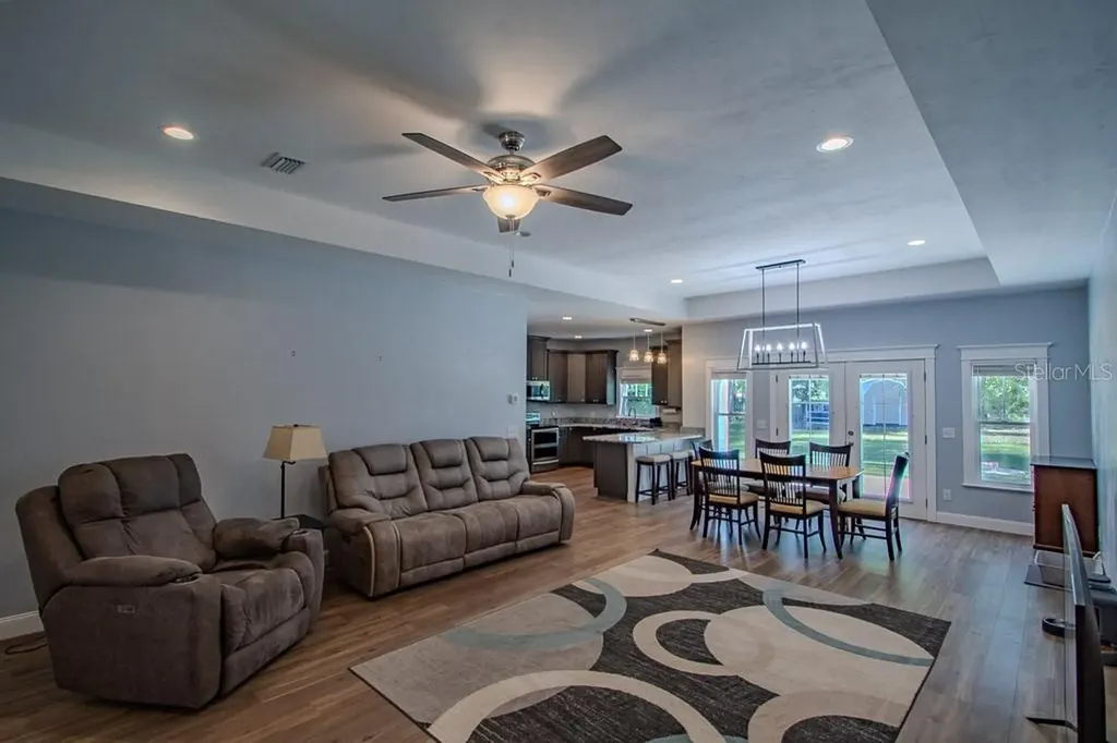 109 SW Round House Court Fort White FL 32038