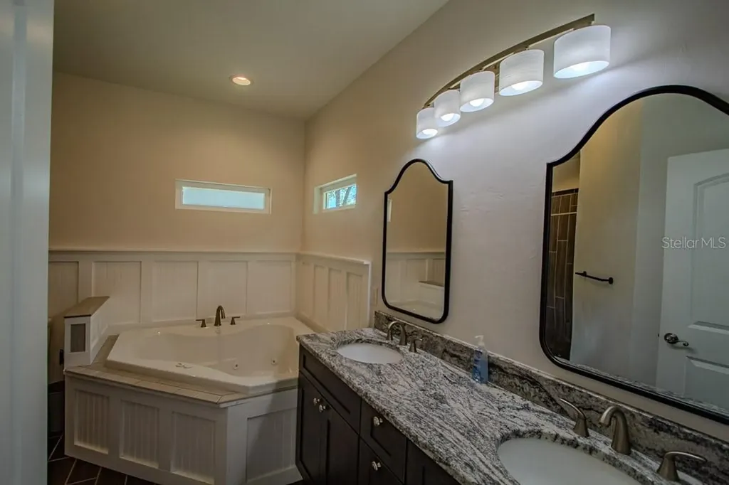 109 SW Round House Court Fort White FL 32038