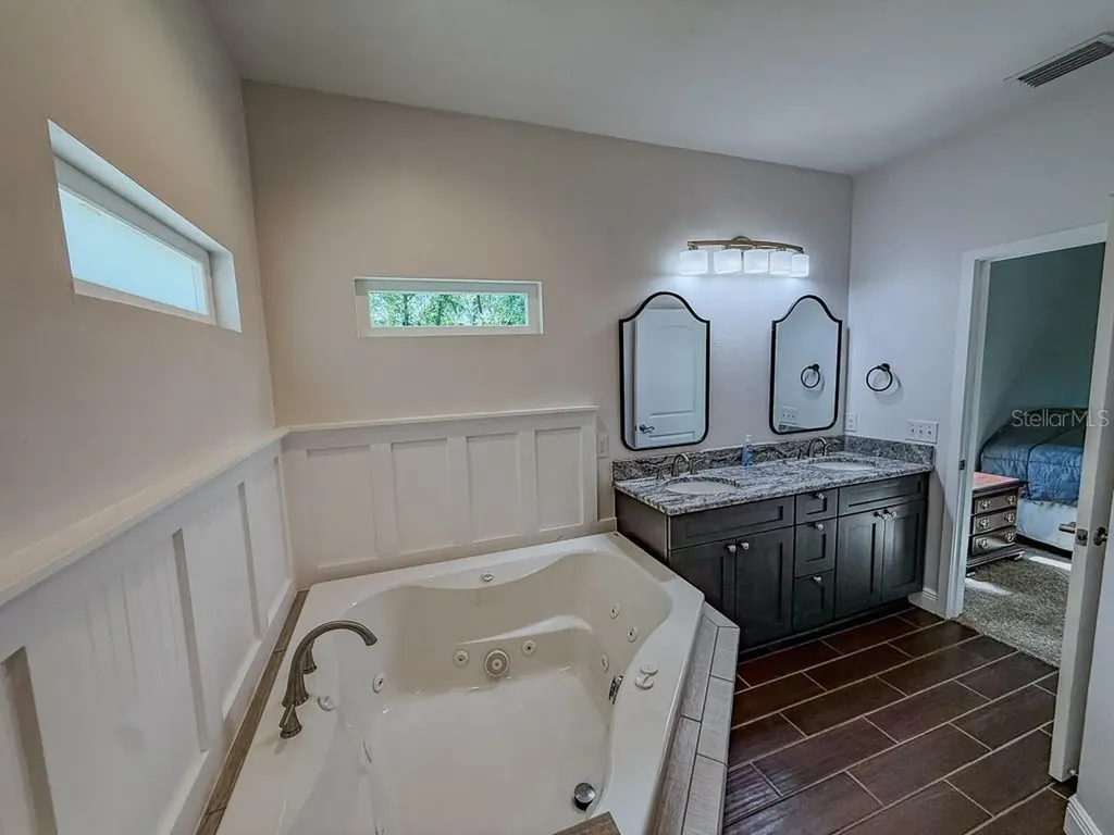 109 SW Round House Court Fort White FL 32038