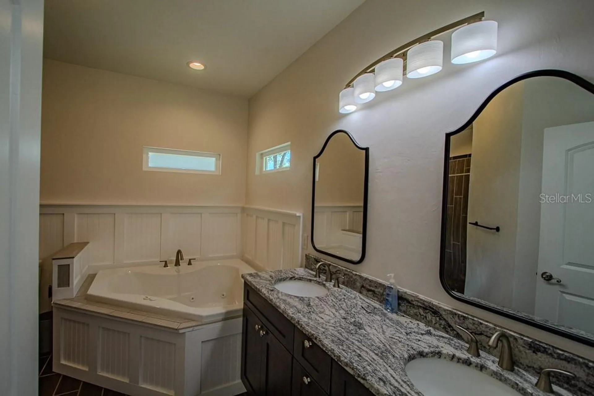 109 SW Round House Court Fort White FL 32038